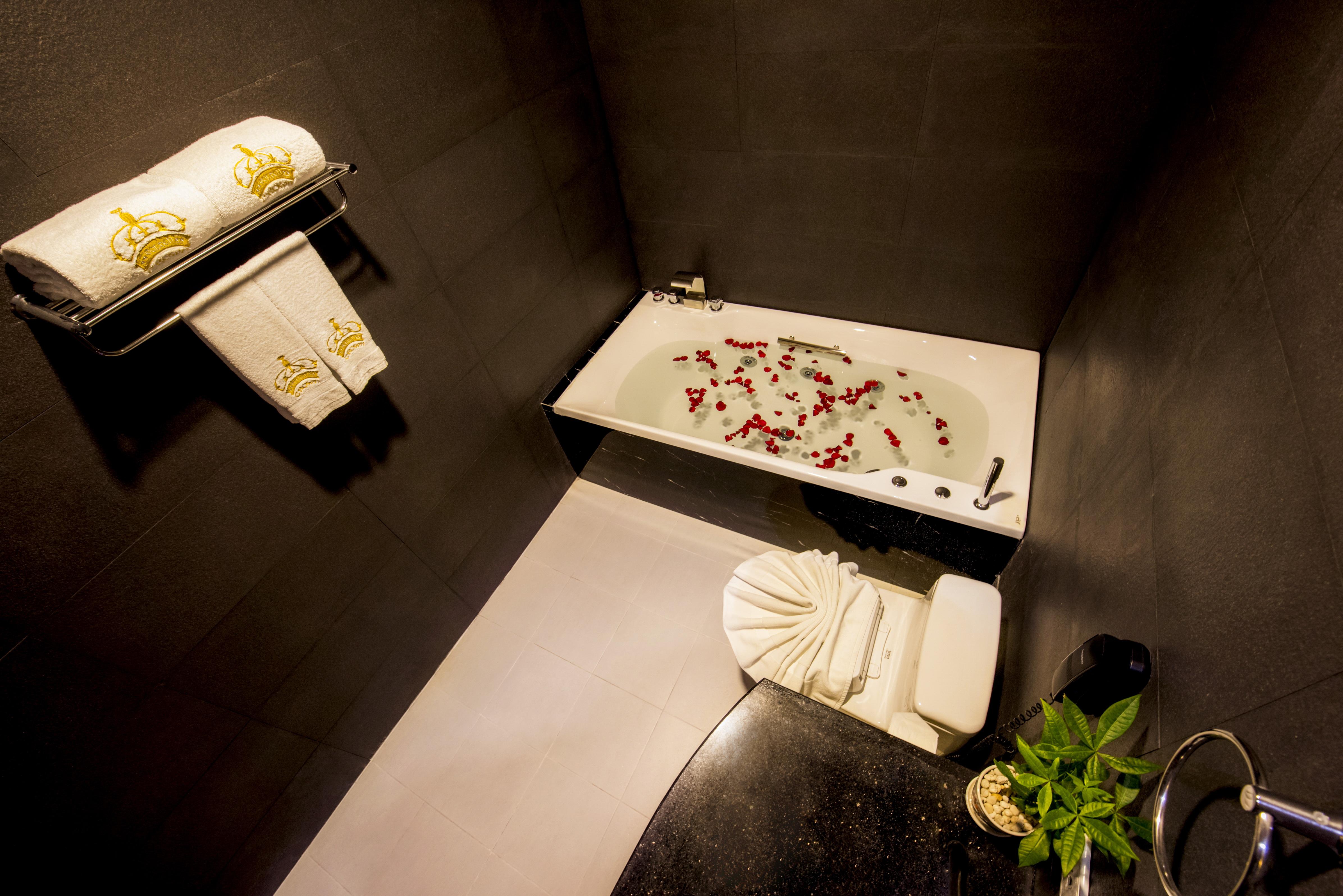 Golden Crown Hotel Hô Chi Minh-Ville Extérieur photo